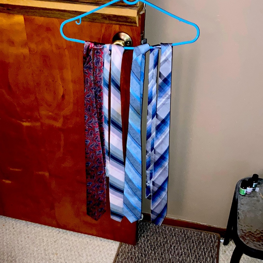 Assorted Men’s Neckties (4) total